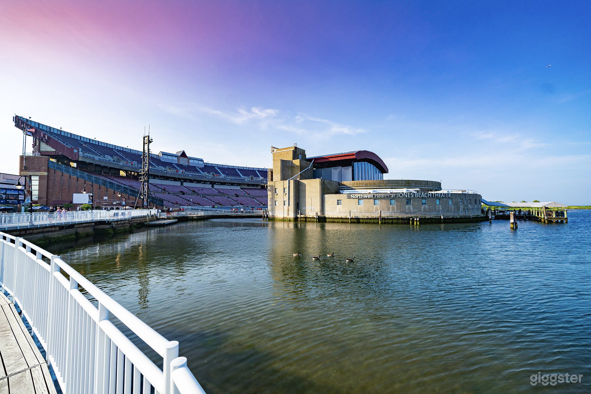 Outdoor Amphitheatre on the Bay Photo 1