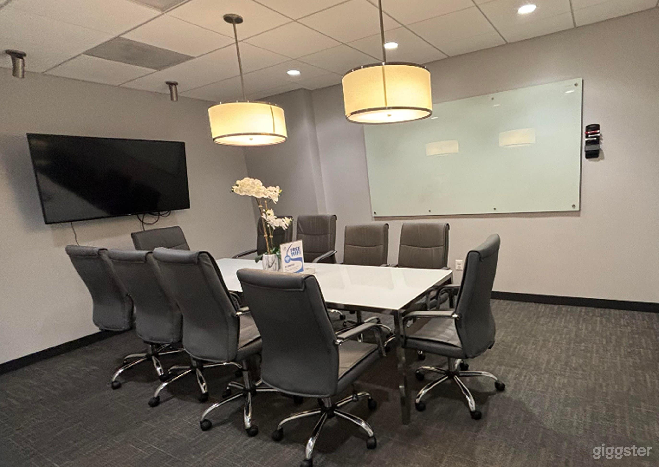 Modern Conference Room for 12  Photo 4