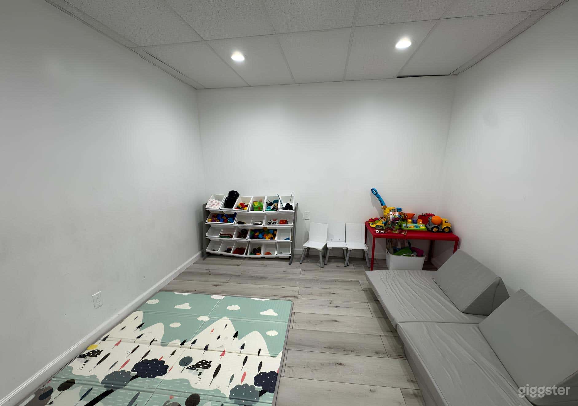 Cozy Kindergarten Classrooms Photo 2