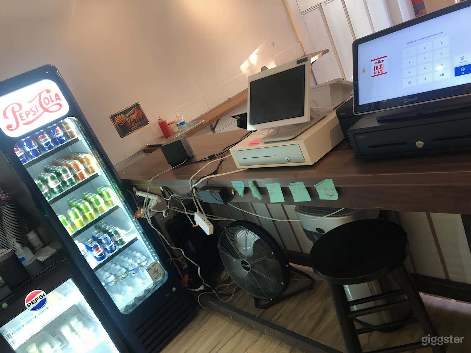 Carry-Out Restaurant in Baltimore, MD Photo 2