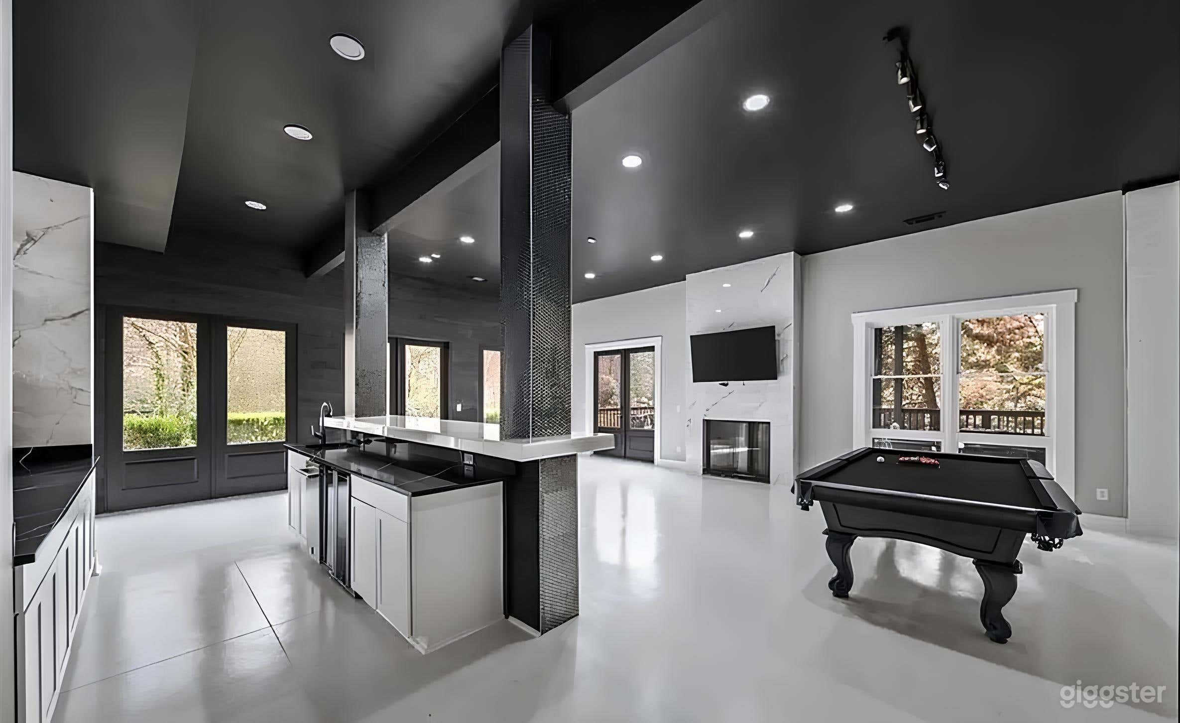 Versatile Production Haven in the Heart of Atlanta Photo 4