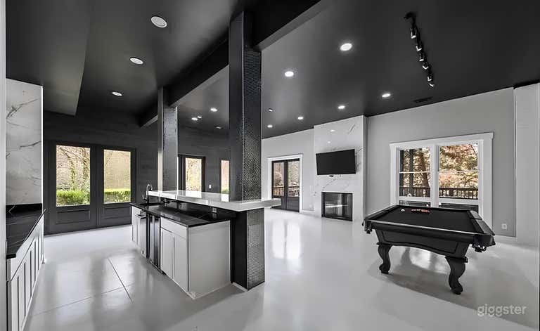  Versatile Production Haven in the Heart of Atlanta 