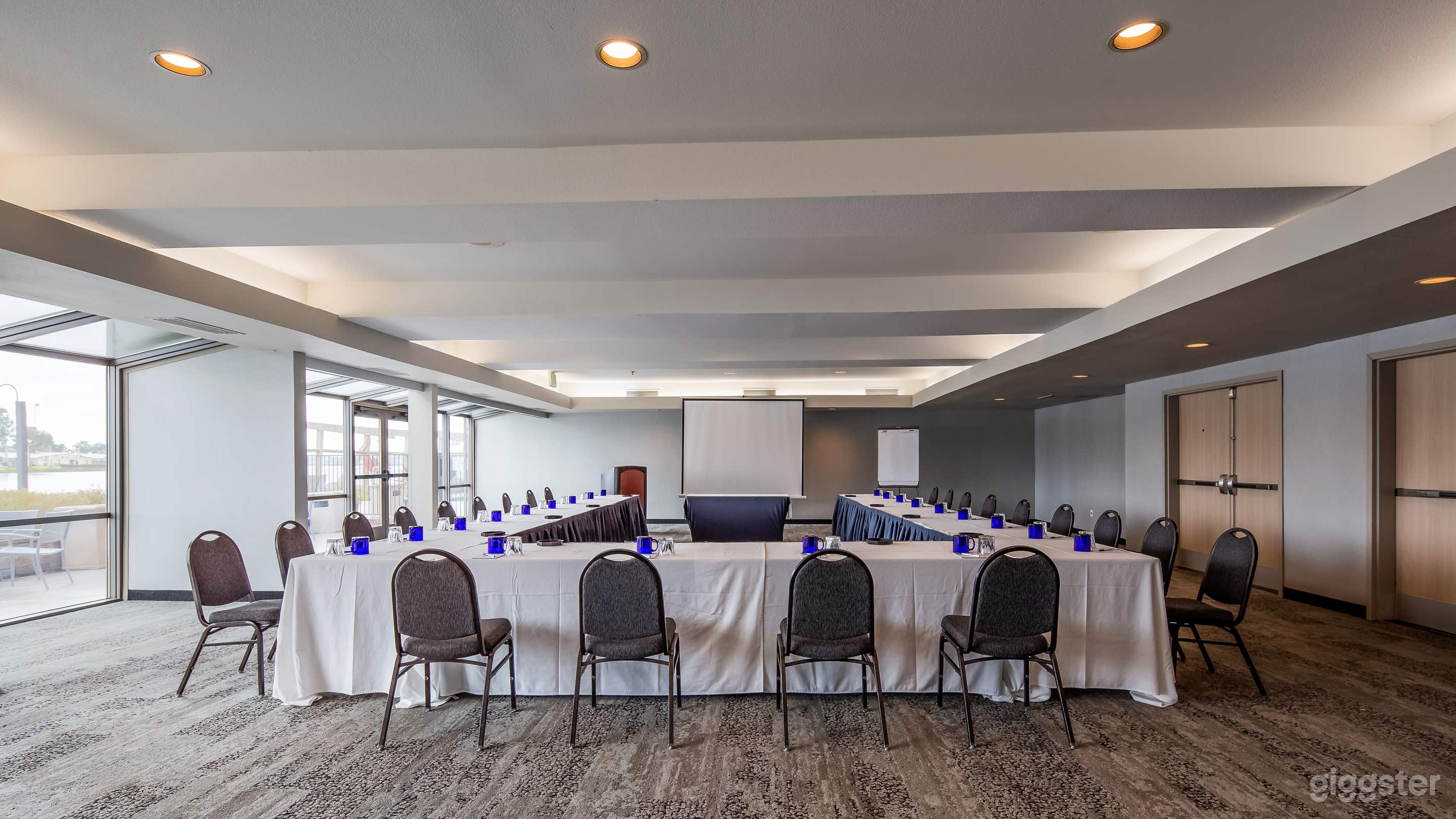 The Bayside Room in Oakland Photo 1