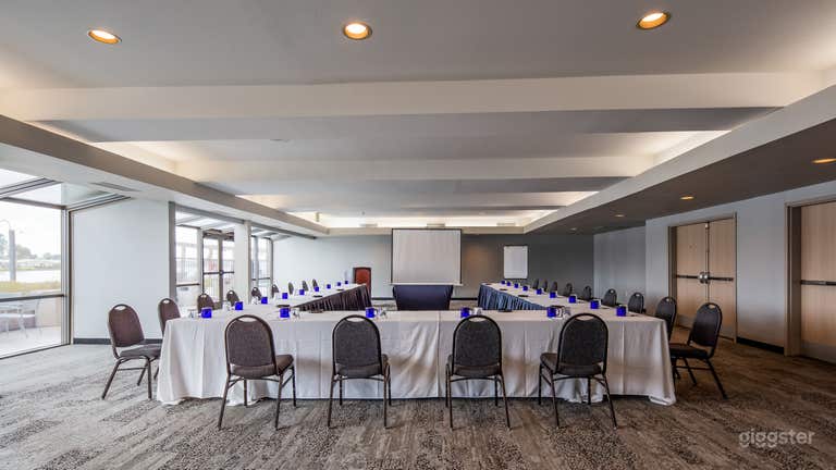  The Bayside Room in Oakland 