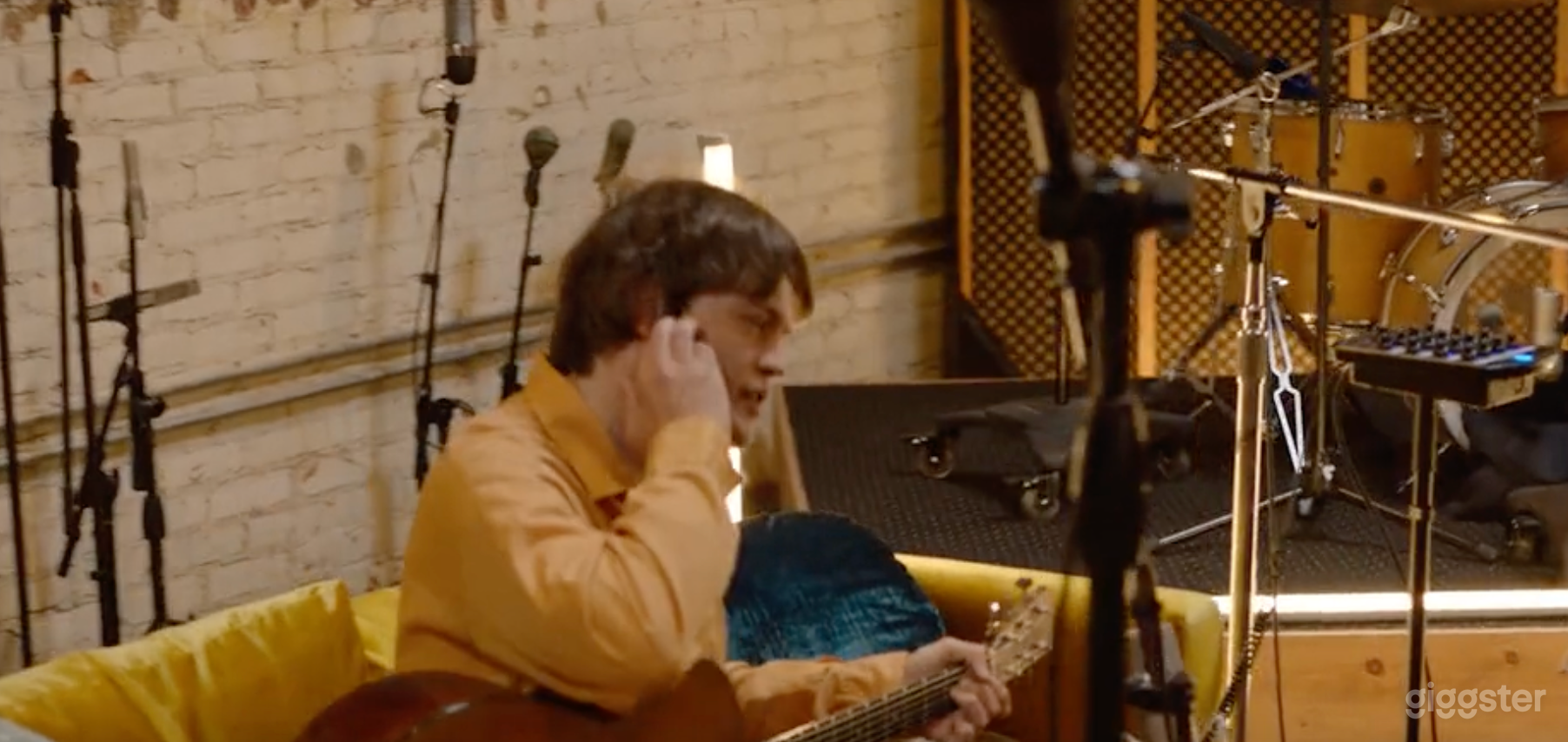 Tuned Bar, Boutique Hotel and Recording studio Photo 2