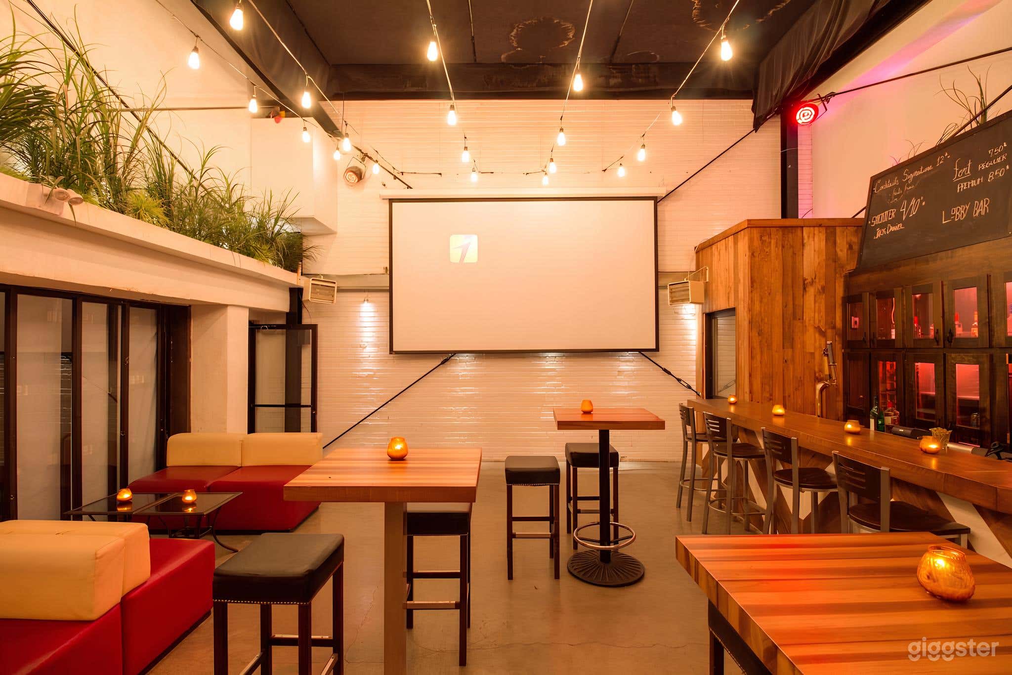 The Lounge Room Photo 1