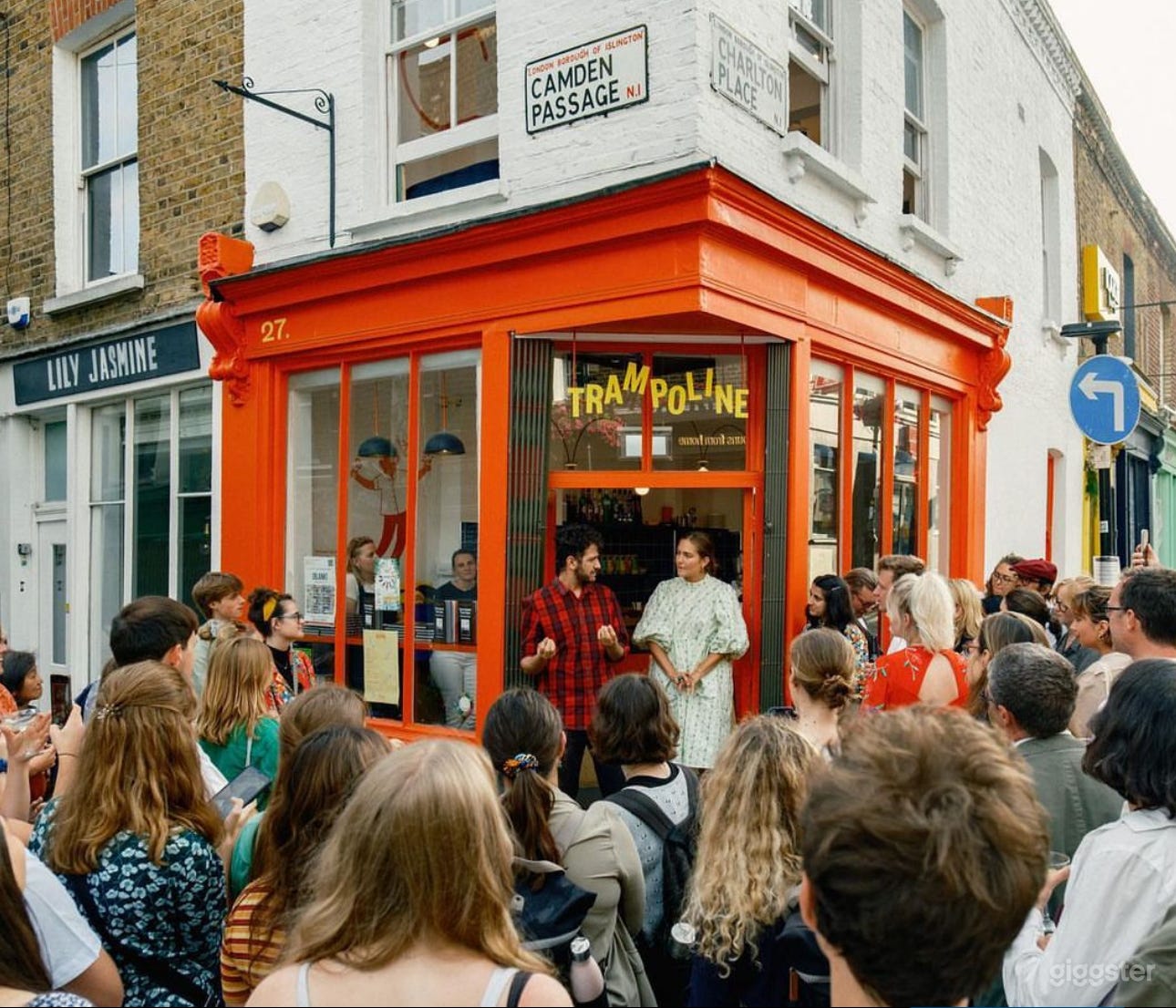 TRAMPOLINE Cafe Photo 2