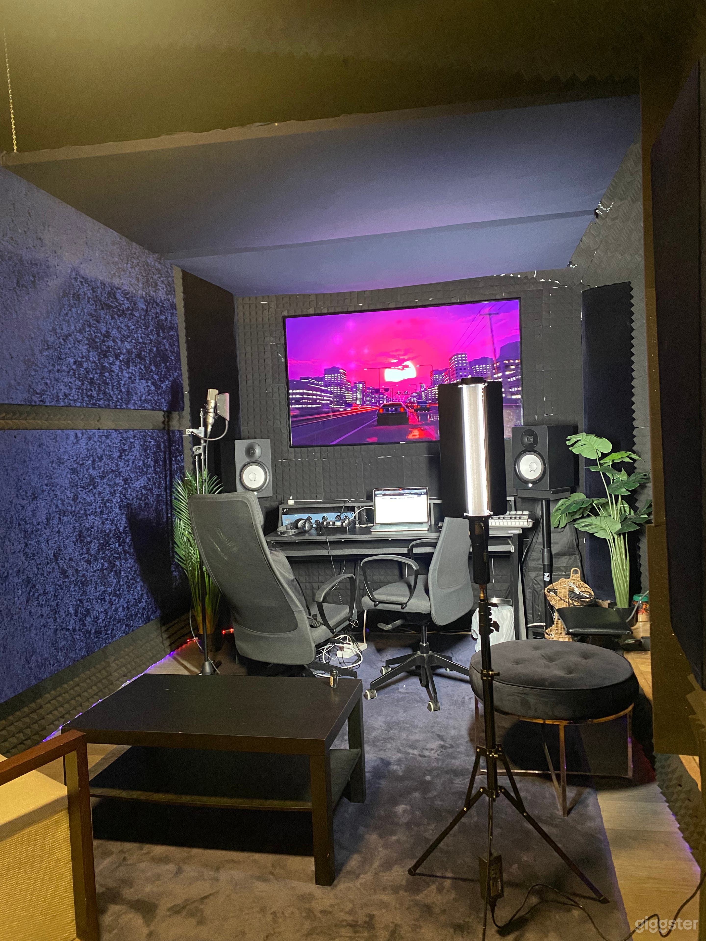 Alluring Custom Music Recording Studio Photo 1