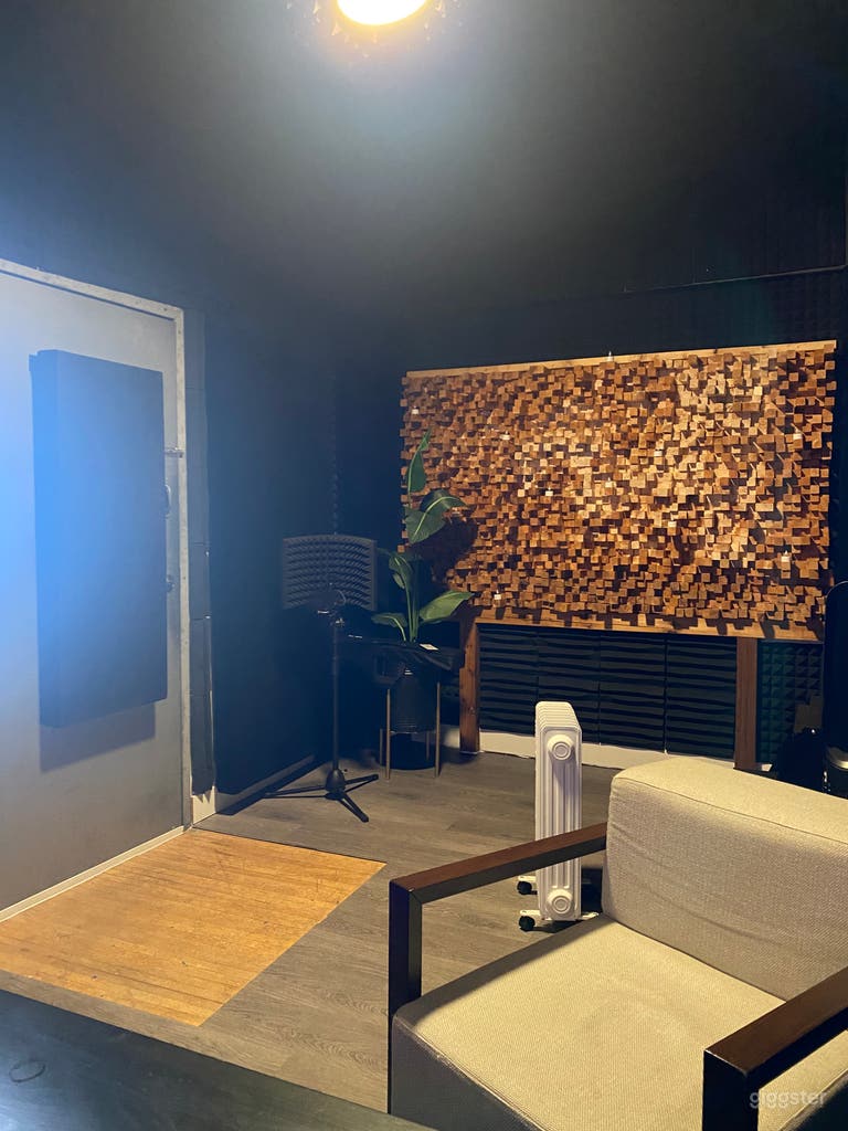  Alluring Custom Music Recording Studio 