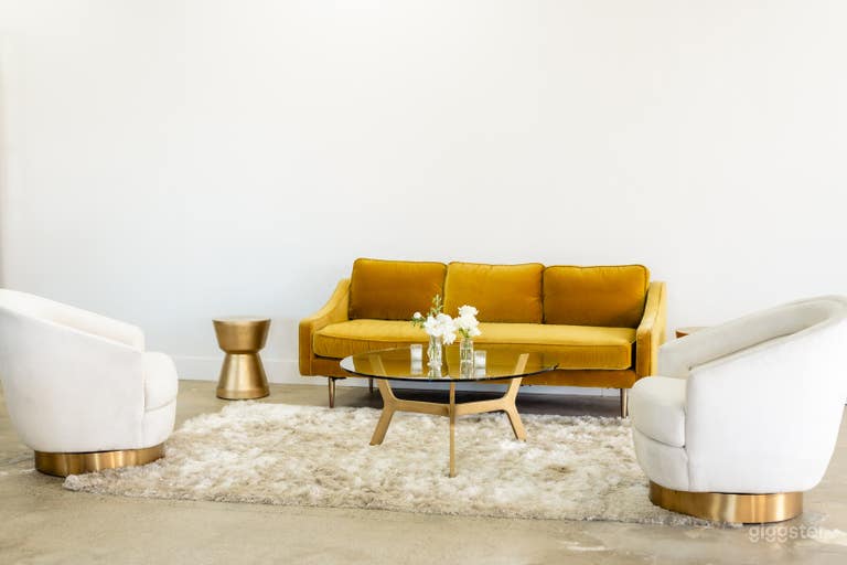  Open-concept Space for Creative Events (Buyout) 