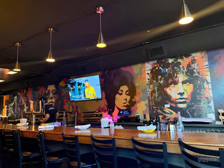  East Village Trendy Restaurant 