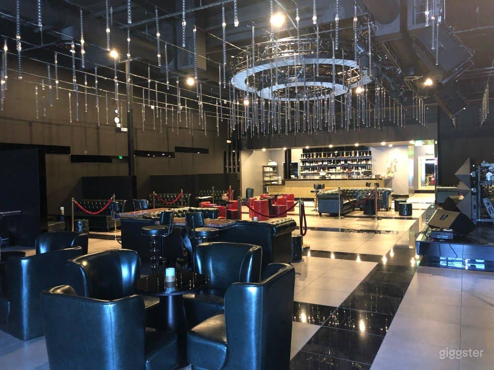 Fantastic Music Bar and Lounge  Photo 2