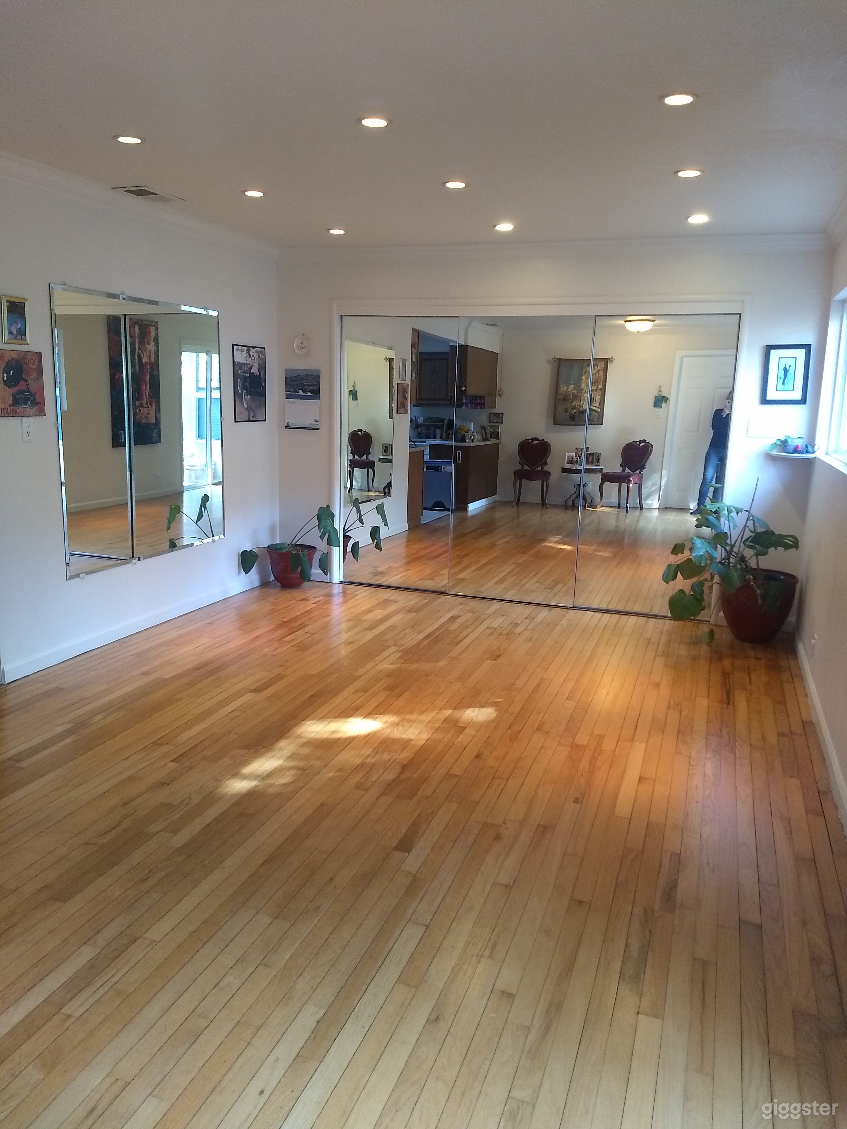 Small but Elegant Dance Studio in Pacifica Photo 1