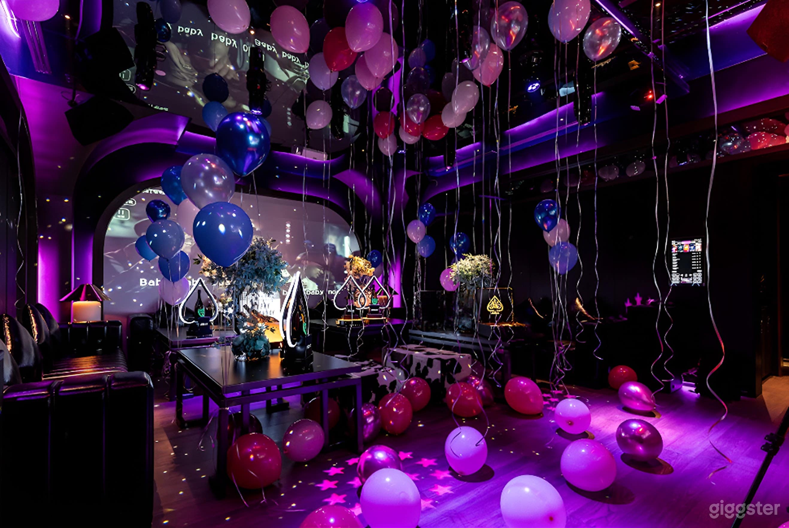 Sophisticated Venue with Plush Seating & Ambient Lighting Photo 1