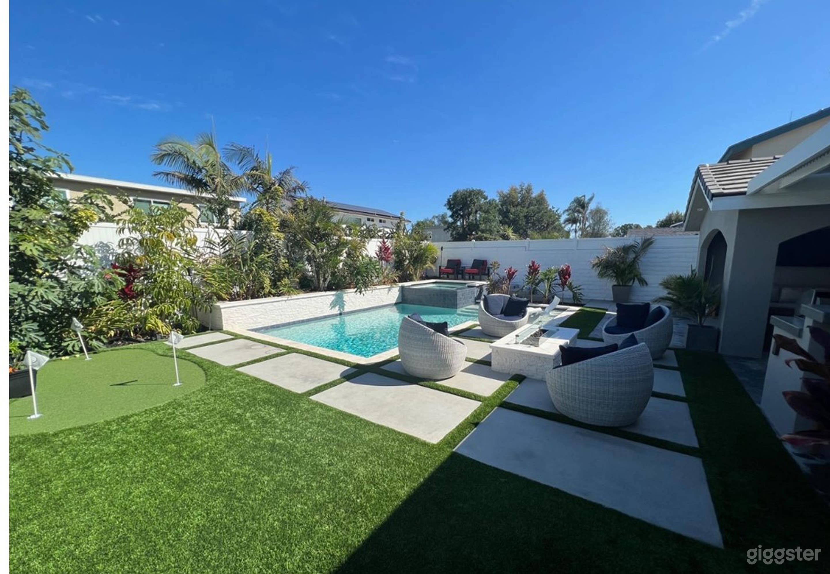 Stunning Pool For Film And Production/ Shoot Photo 4