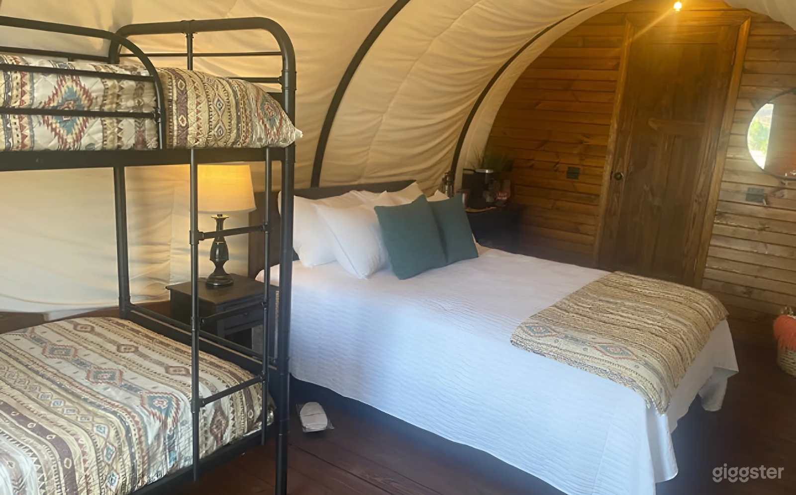 Cozy Family Wagon Retreat Photo 1