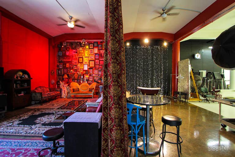  We have different themes in our studio, find ones that suits for you! 