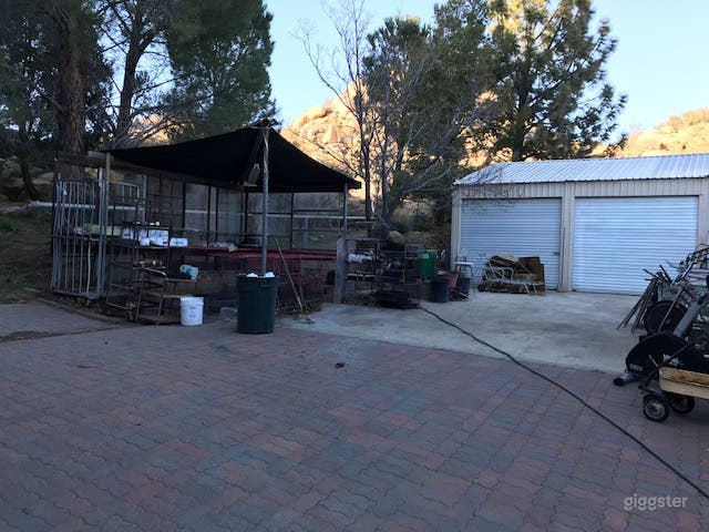 Large Open Space with Garage and Distilling Room Photo 3
