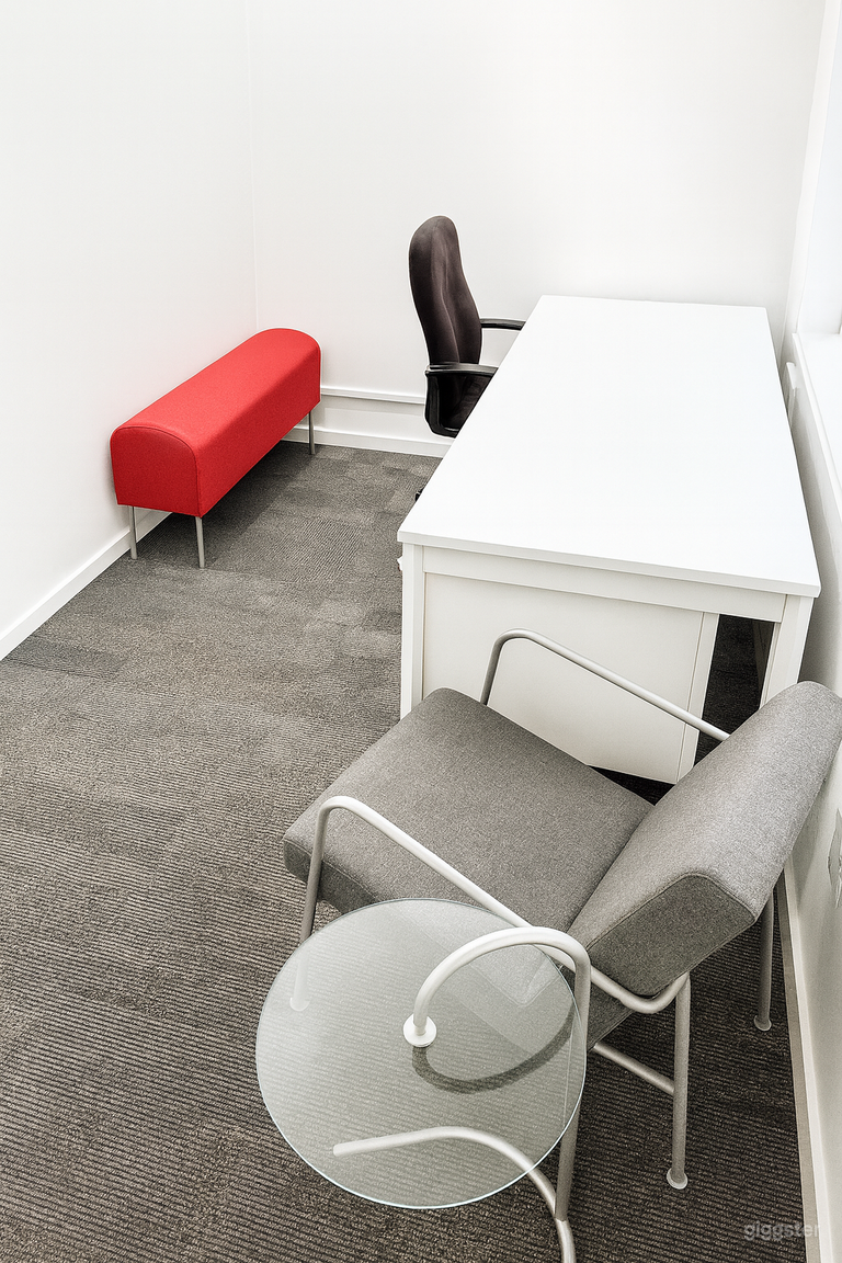  Modern Downtown Multi-Purpose Studio 