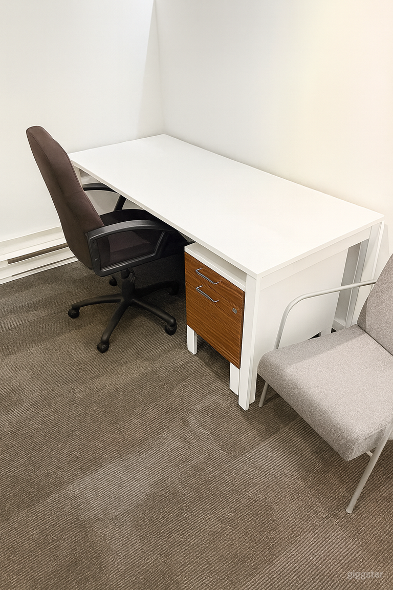  Modern Downtown Multi-Purpose Studio 