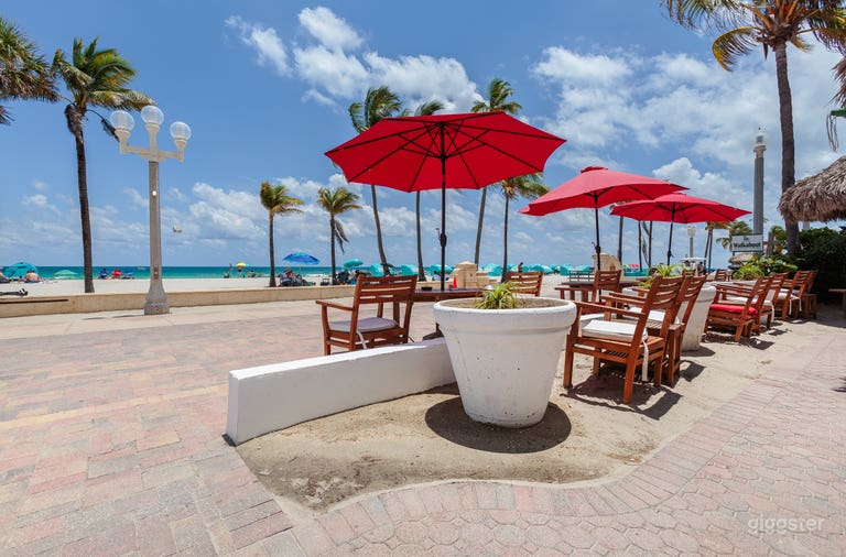  Boutique Oceanfront Historic Hotel/Tiki Bar 