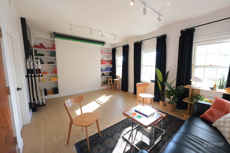  Fully Equipped Multipurpose Natural Light Studio 