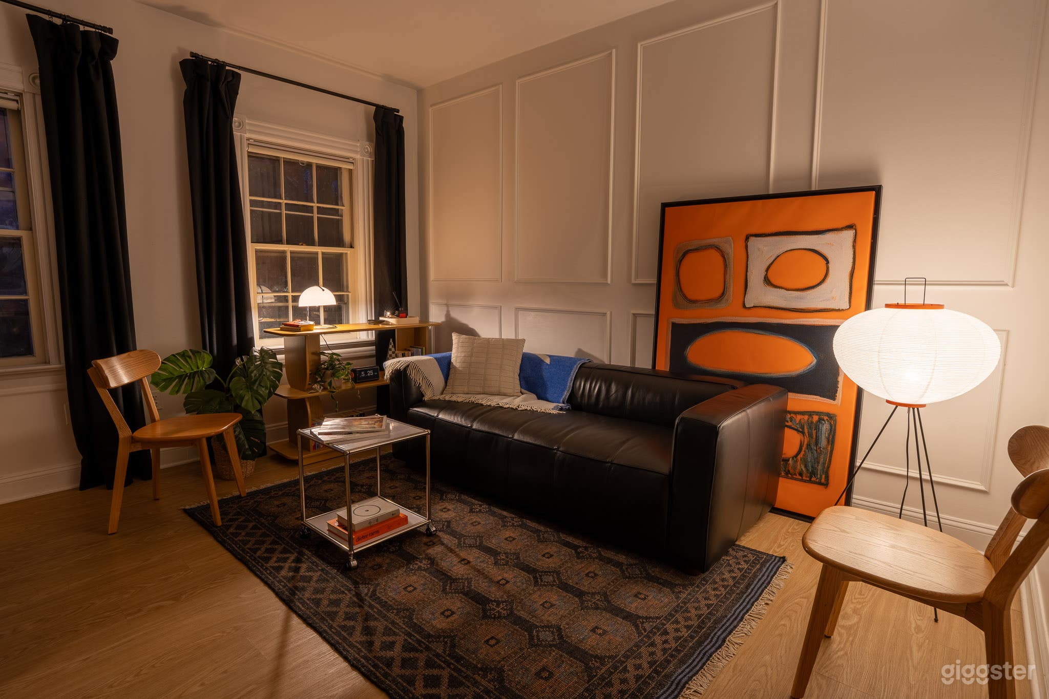 Fully Equipped Multipurpose Natural Light Studio Photo 3