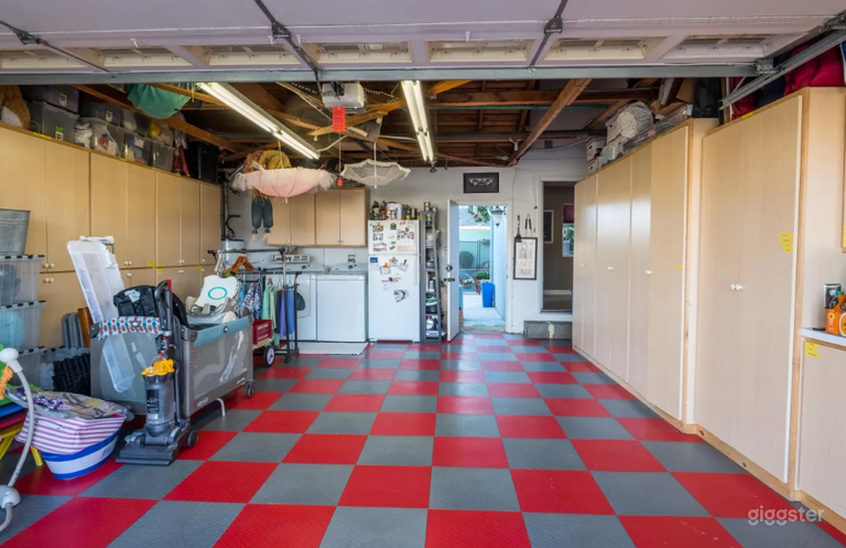  Baby-Blue House (Surfer and Beach Aesthetic) 