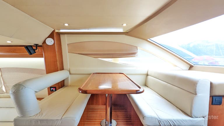  4Hr Classy 50ft Yacht 