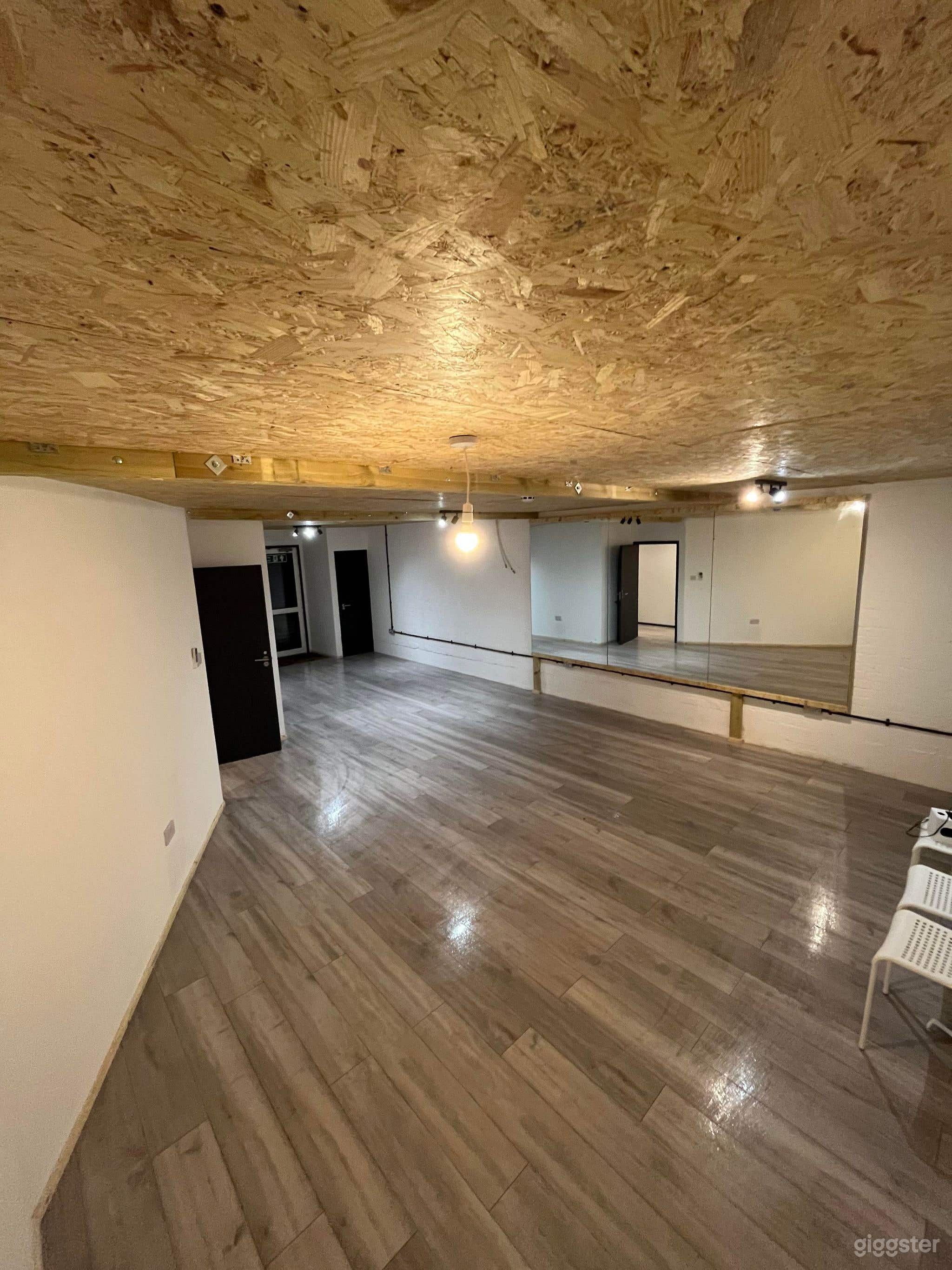 Dancerooms.uk BERMONDSEY Photo 1