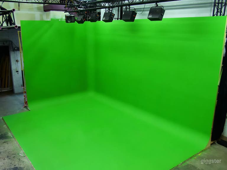  P3 - Studio cyclorama écran vert pour productions cinématographiques 6 vidéo 