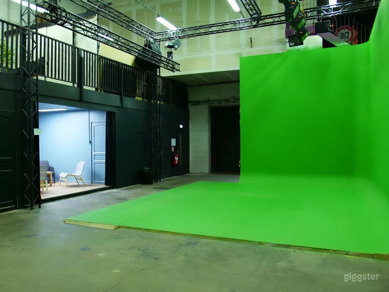  P3 - Studio cyclorama écran vert pour productions cinématographiques 6 vidéo 