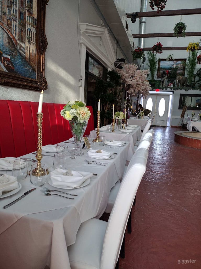  Le Sorelle Restaurant & Bar 