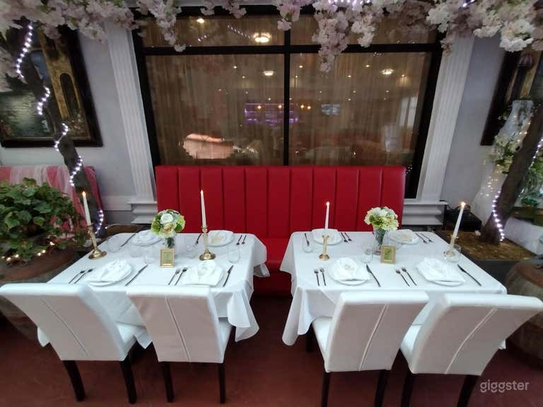  Le Sorelle Restaurant & Bar 