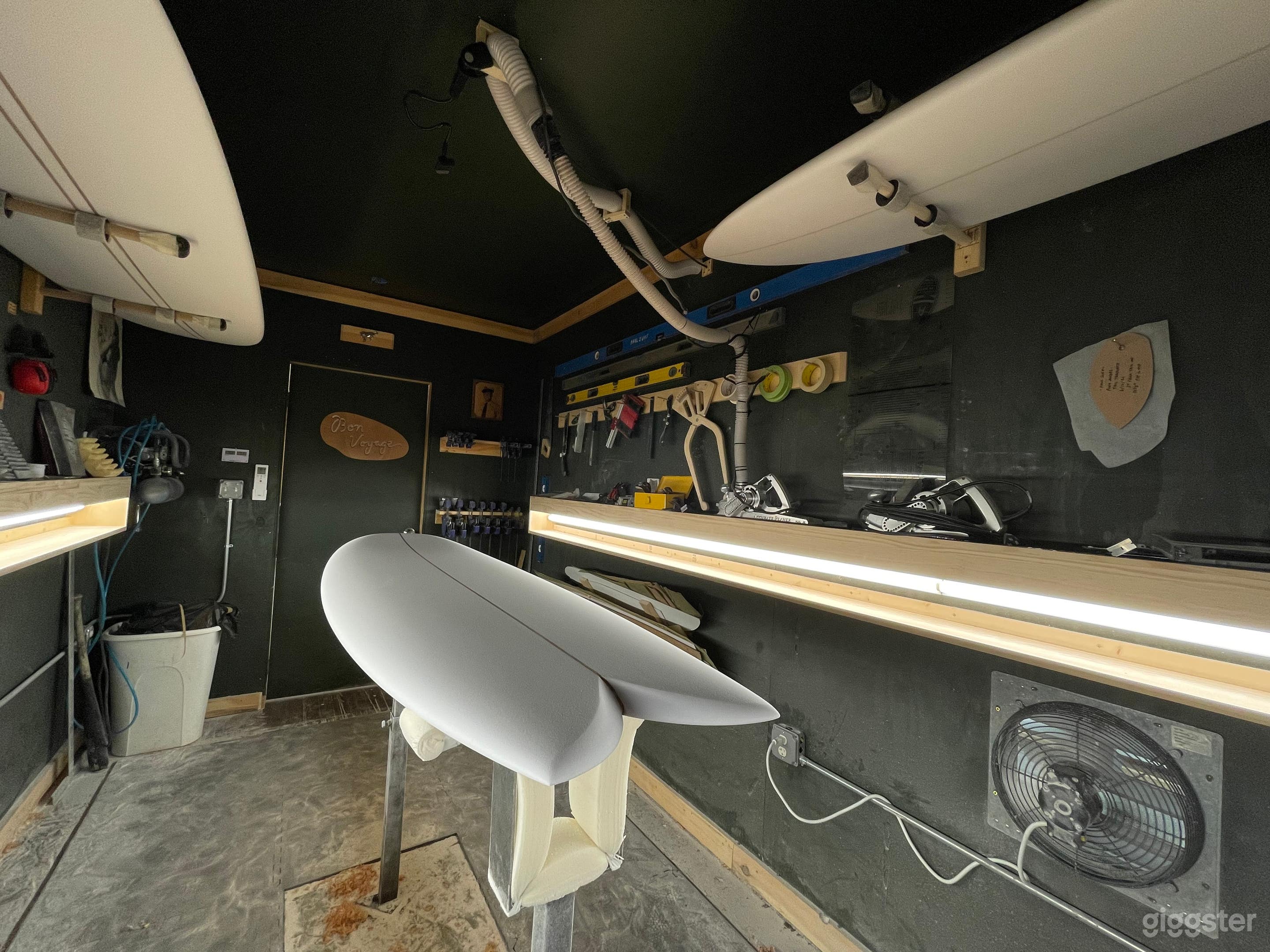 Handmade Surfboard Studio Photo 2