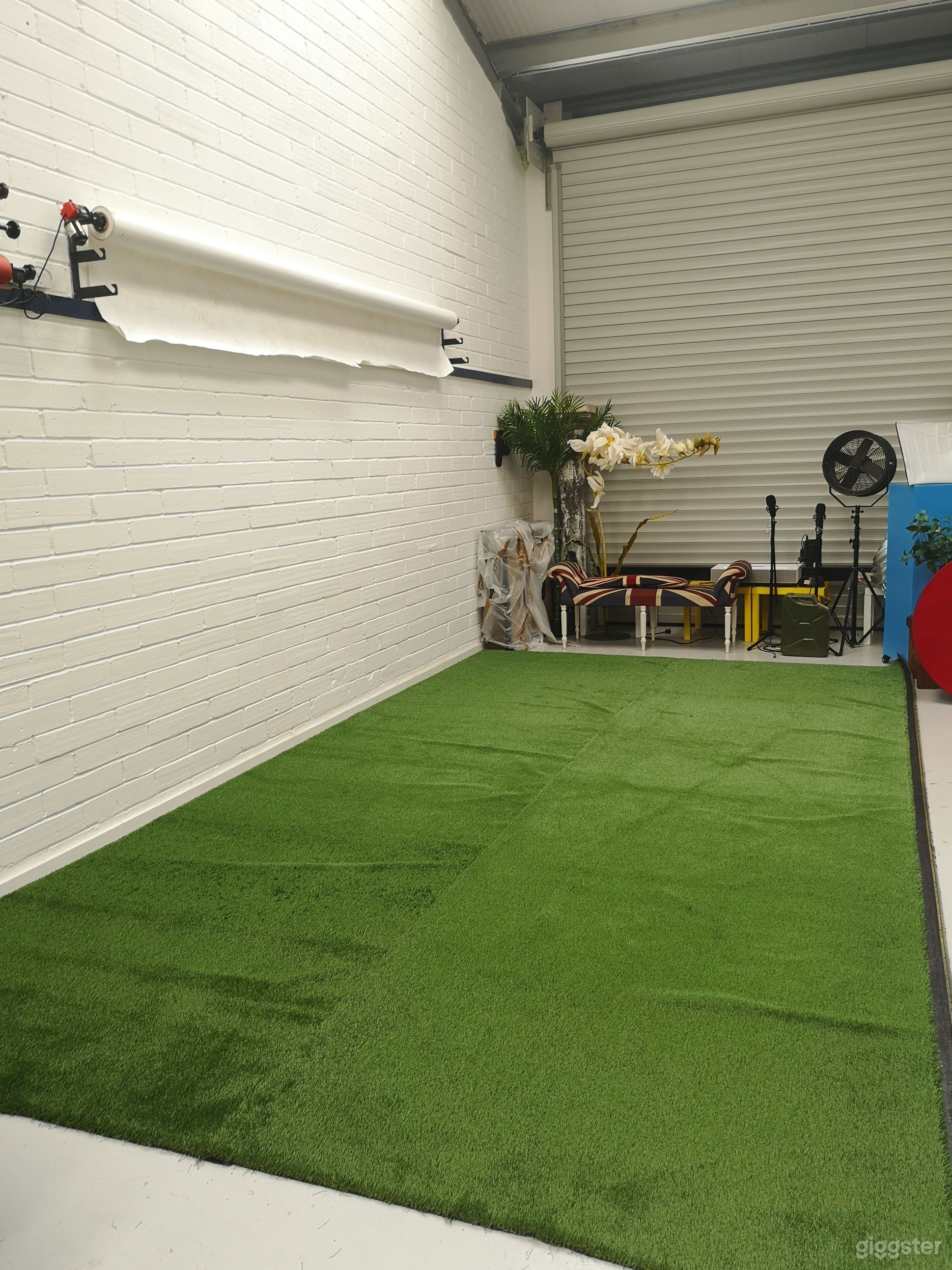 Content Creation Studio Space Photo 3