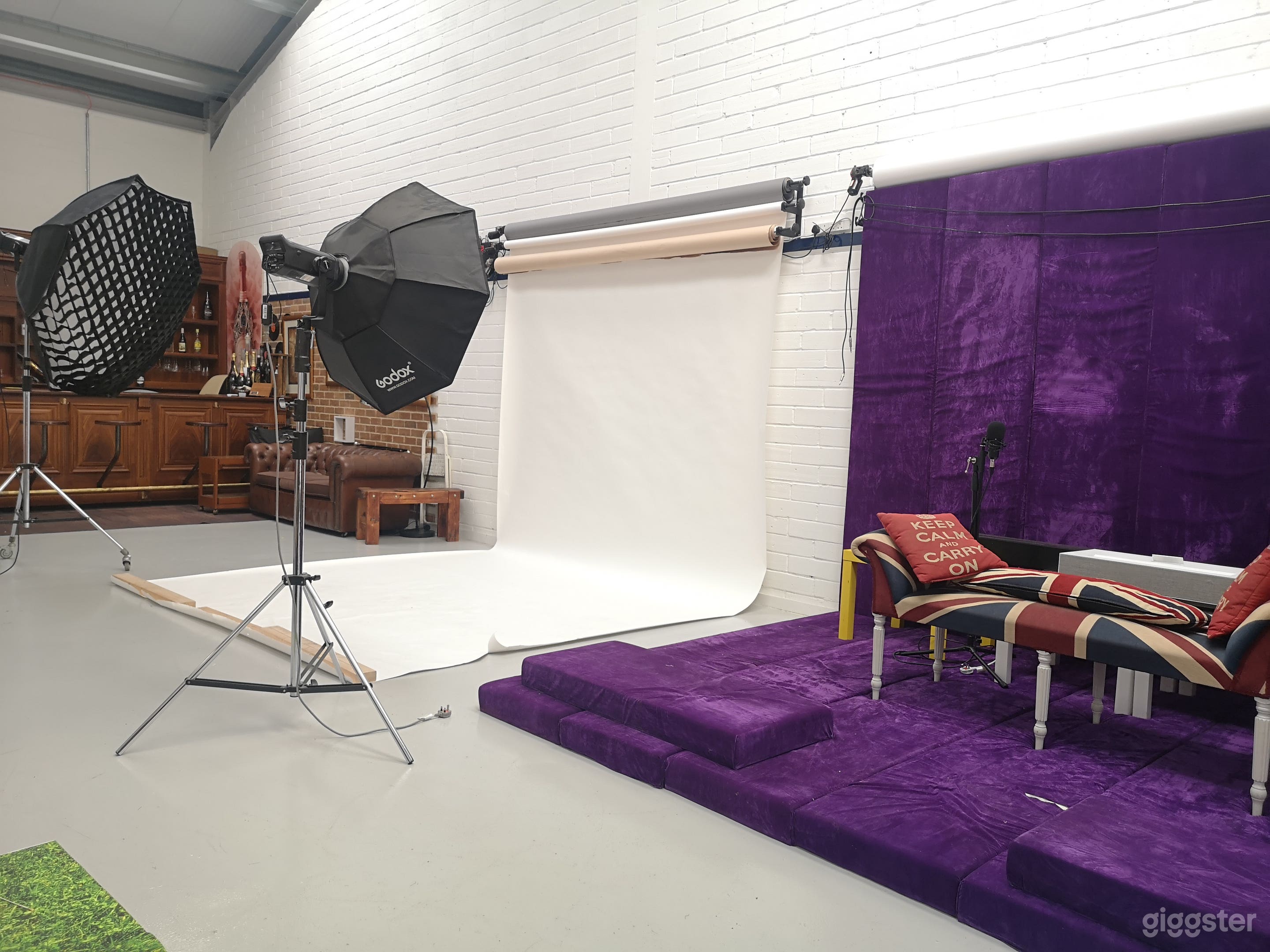 Content Creation Studio Space Photo 2