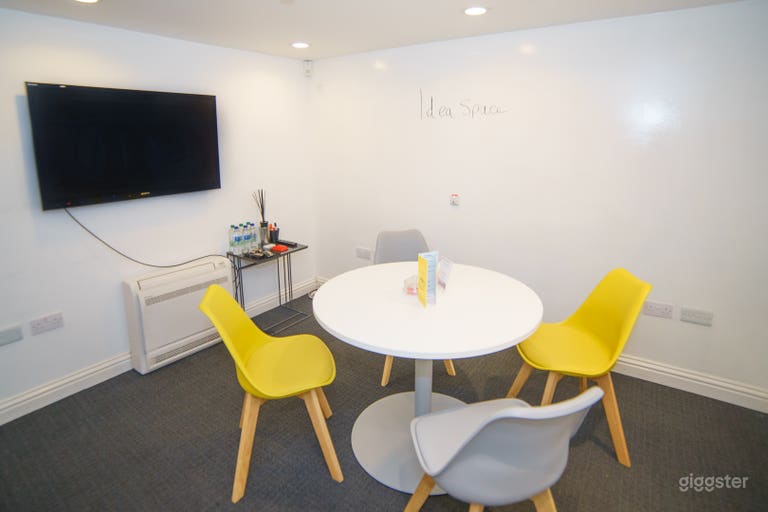  Space for Great Ideas: Small Ideas Room 