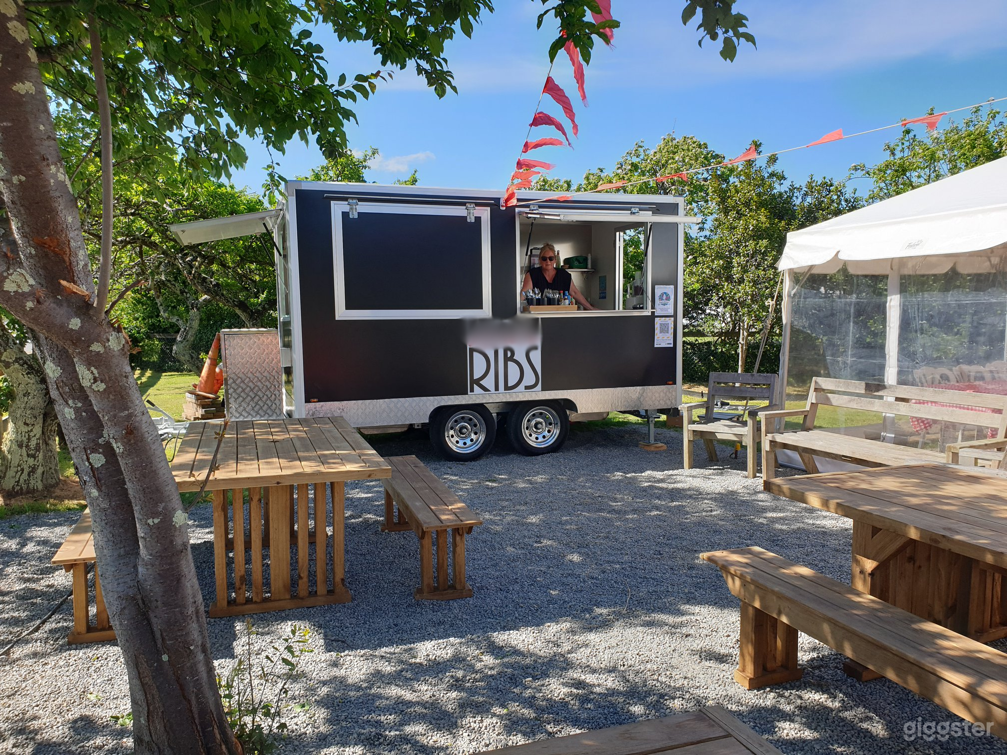 Cozy Pizza Place in Martinborough Photo 3