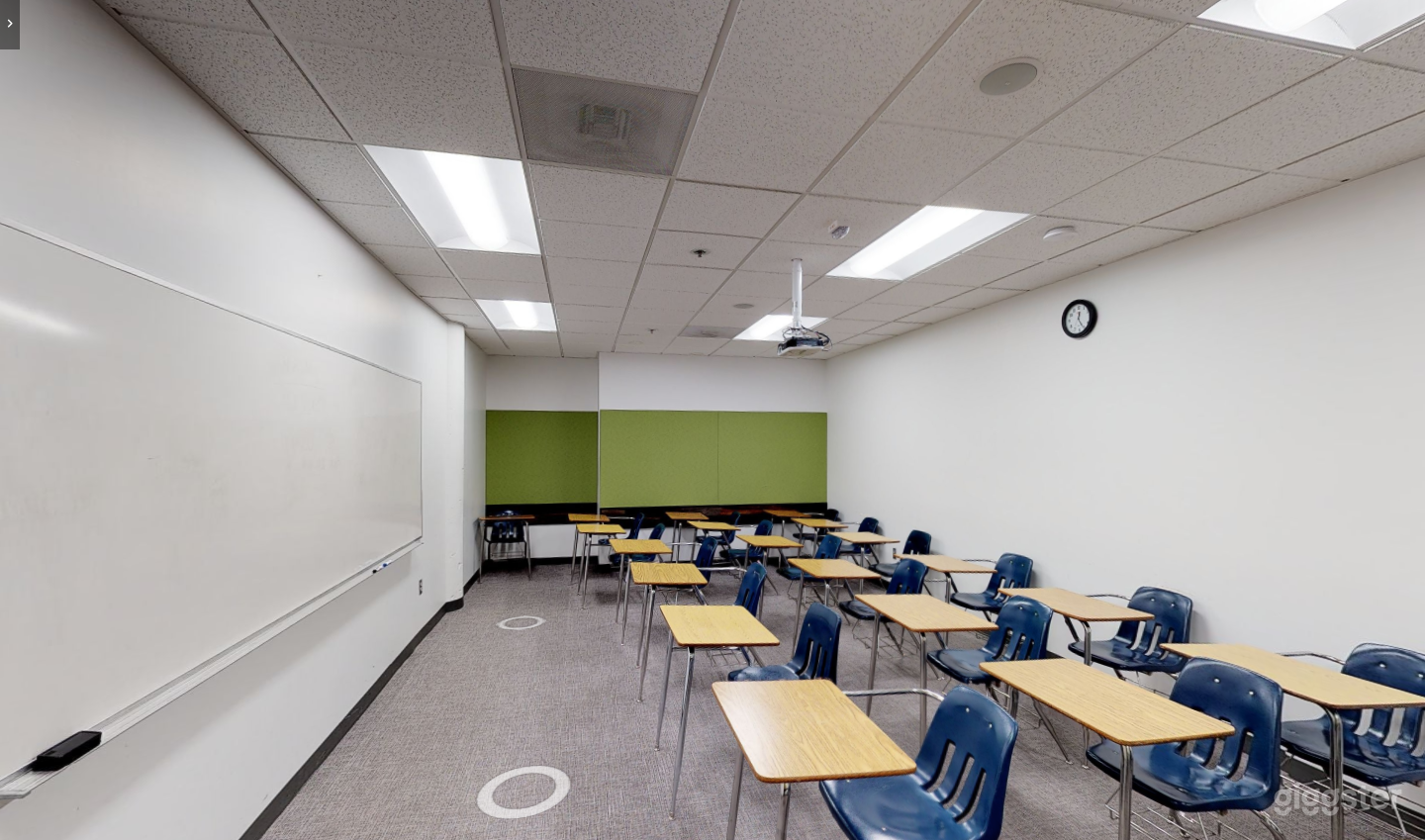 Spacious and Modern Classroom in Portland Photo 4