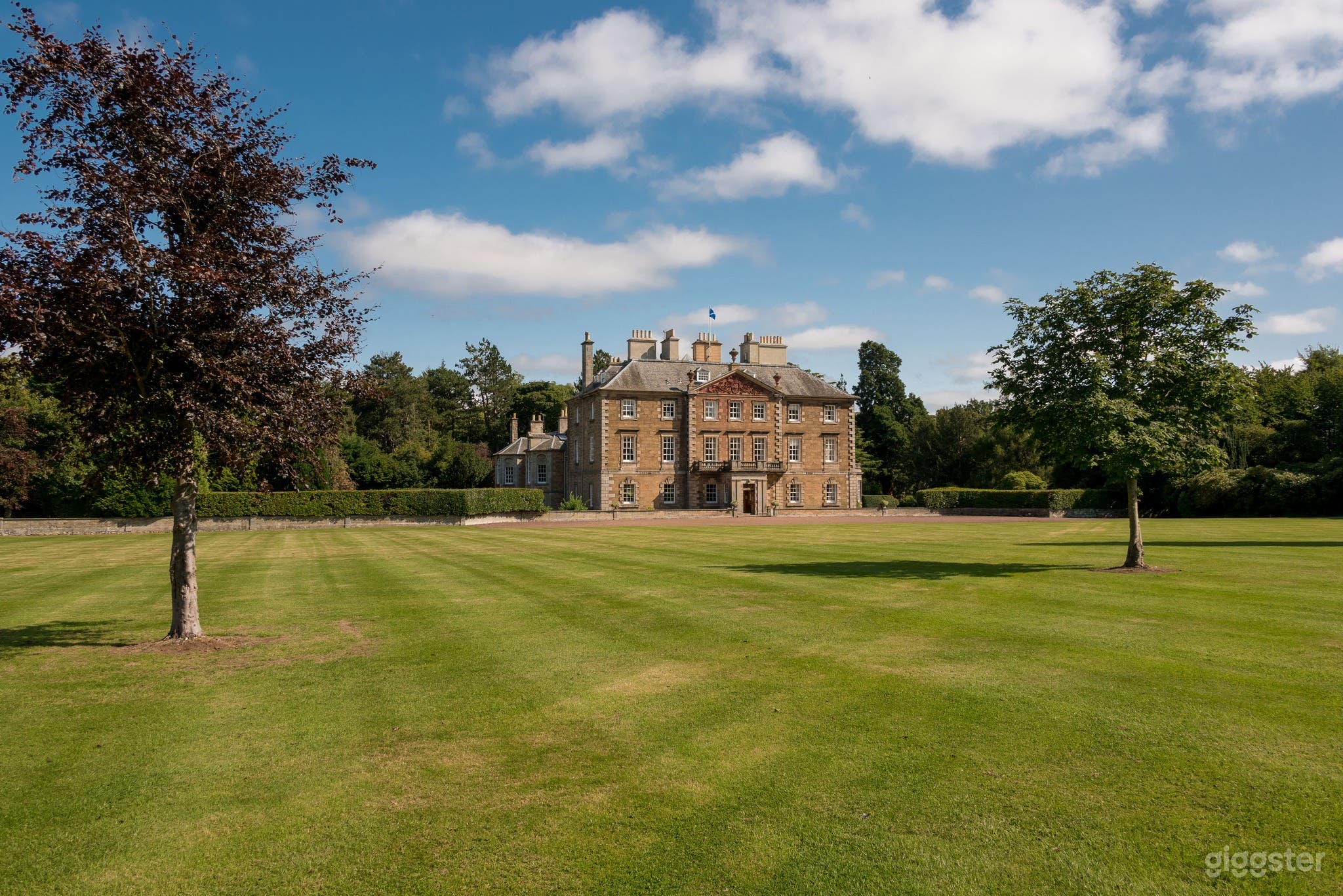 Historic Georgian Mansion with Stunning Gardens Photo 1
