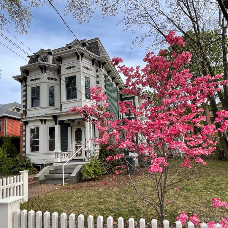  Gran casa histórica en calle tranquila cerca de Harvard 