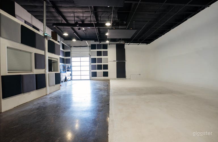  Cyclone | Studio Rental Space: Large cyclorama, crew kitchen space, garage door opening, hair &amp; make-up/wardrobe 