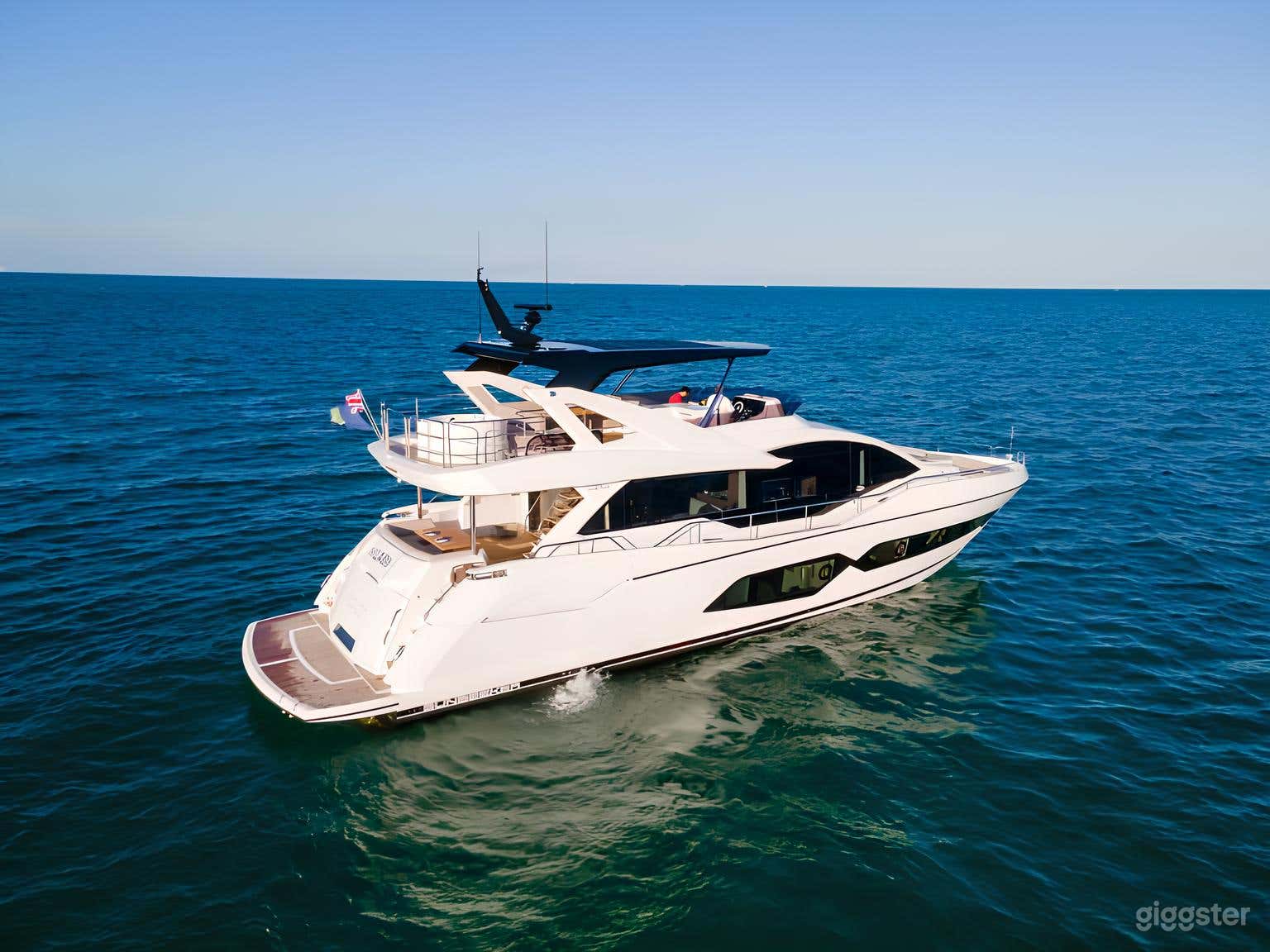 76" Sunseeker Yacht Photo 1
