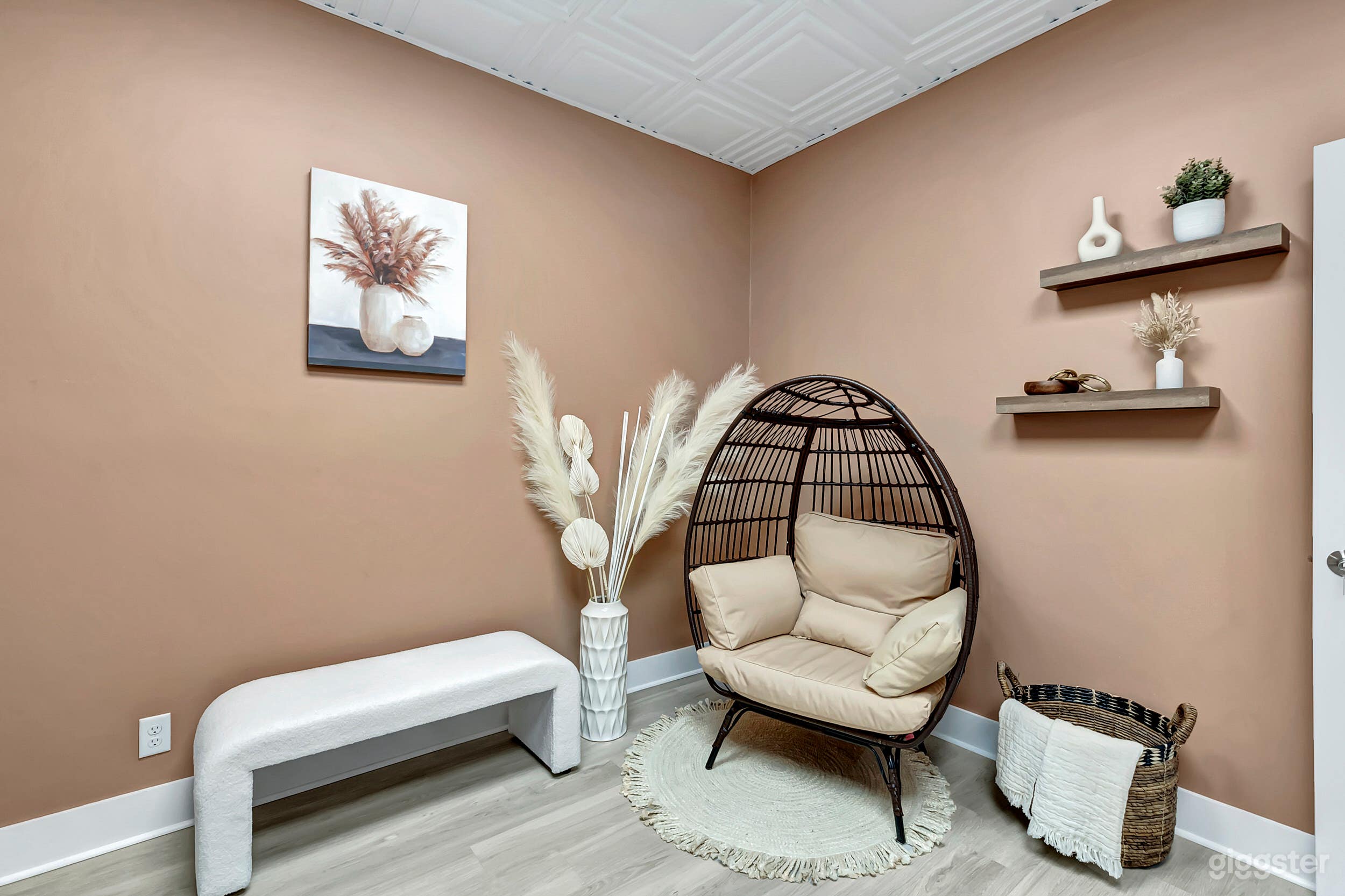 Sahara Room @ A Content Studio Photo 2