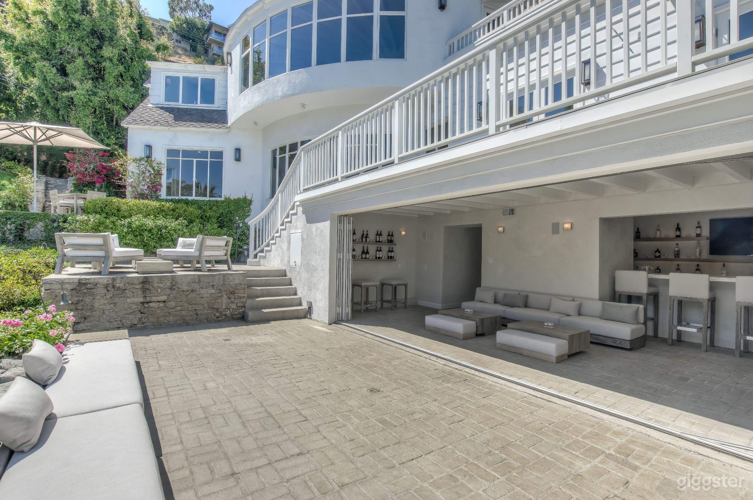 CANYON ESTATE, WHITE TIMBER VAULT & POOL GARDEN Photo 2