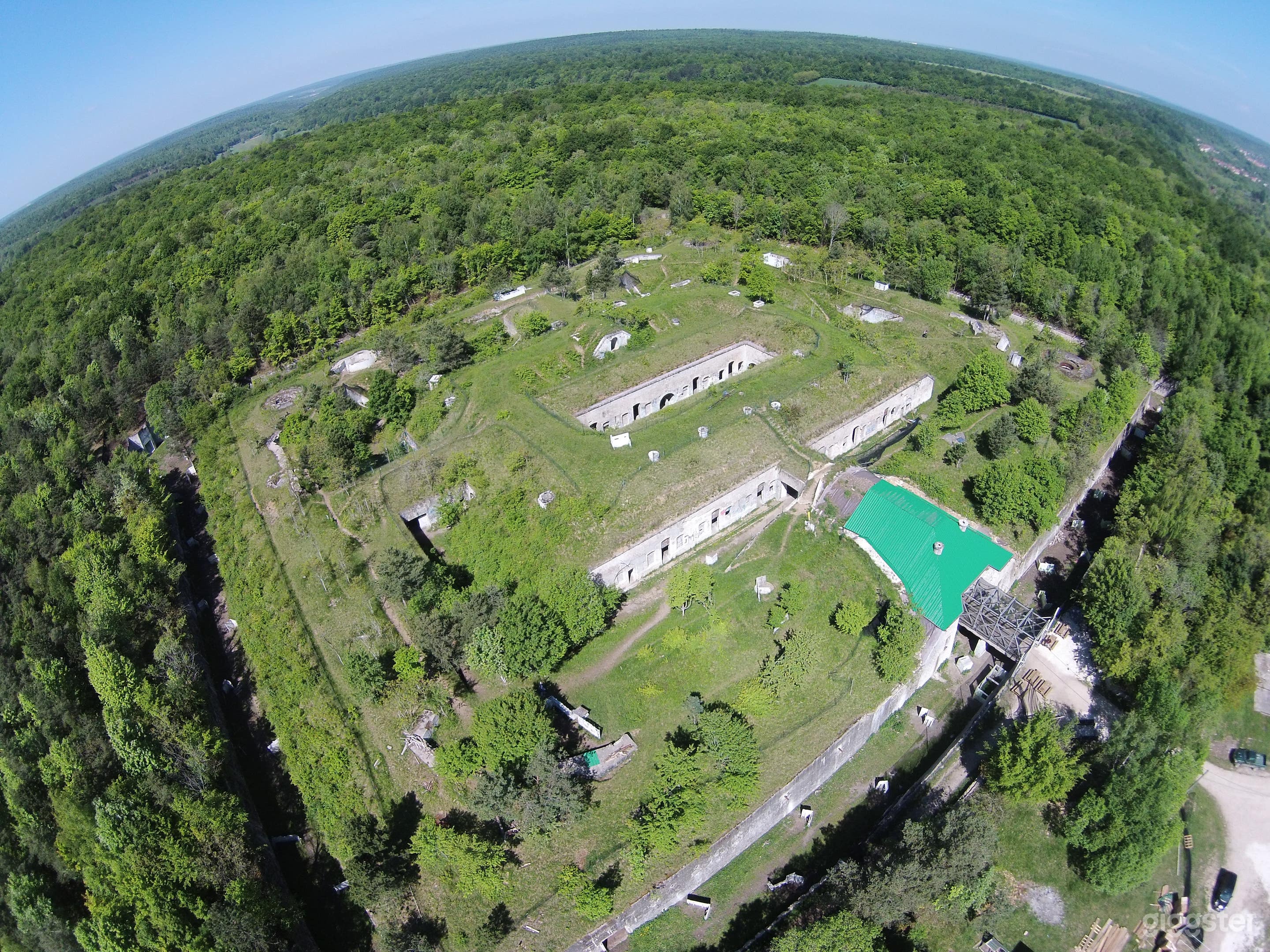 Photo de Historic Military Fortress with Underground Bunkers & Tunnel 1