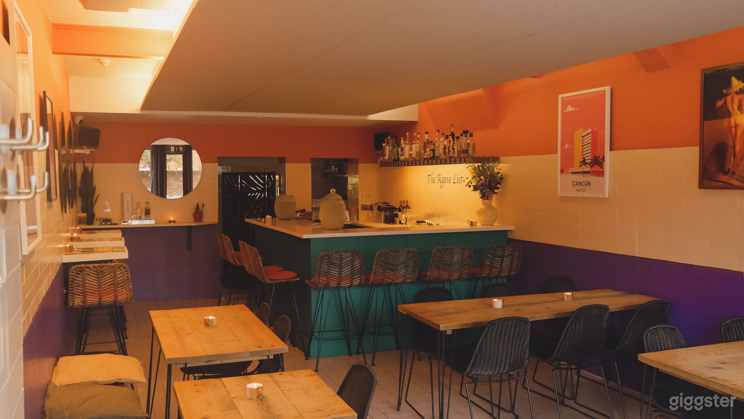Beautiful Independent Bar Space  Photo 2