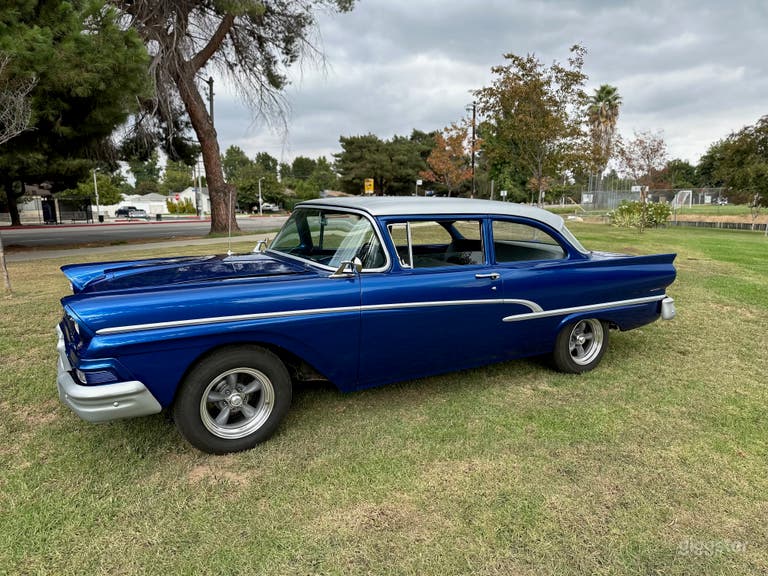  #76,170  Classic Ford Custom 300 