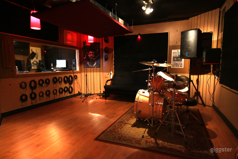  The Classic - REHEARSAL STUDIO 